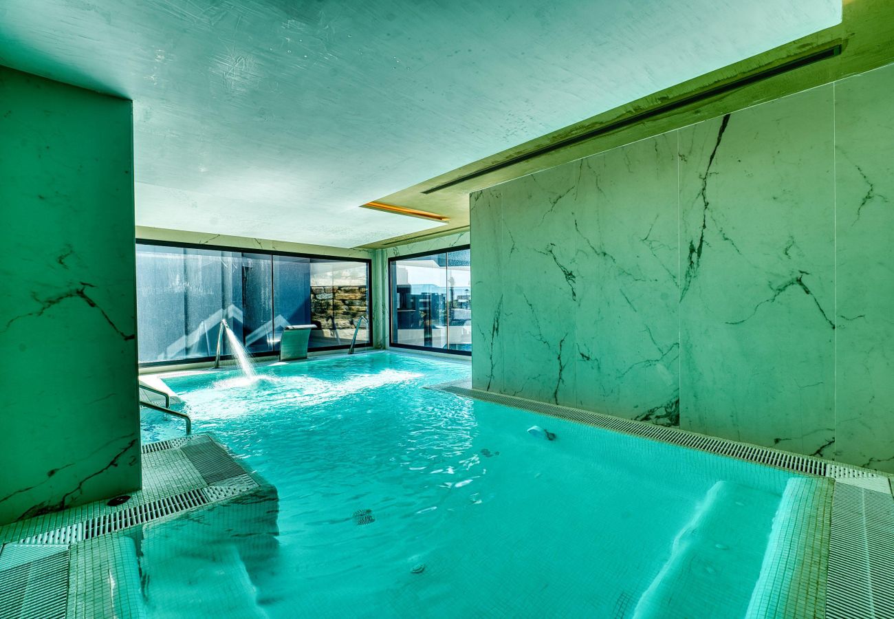 Apartamento en Estepona - 3020 Luxury Duplex with Stunning Africa & Gibralta