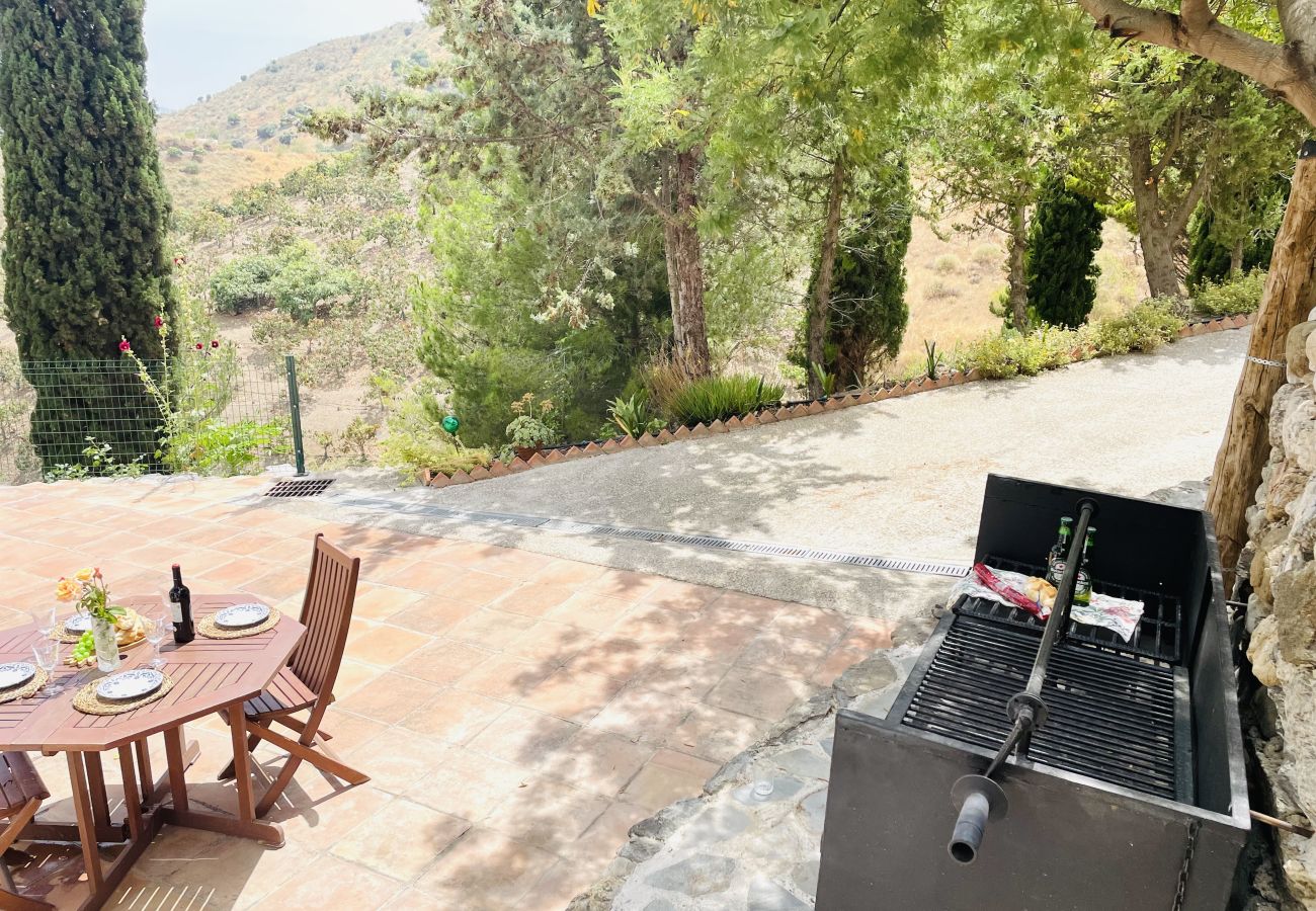 Casa rural en Comares - Casa Rural Comares con piscina privada by At Home