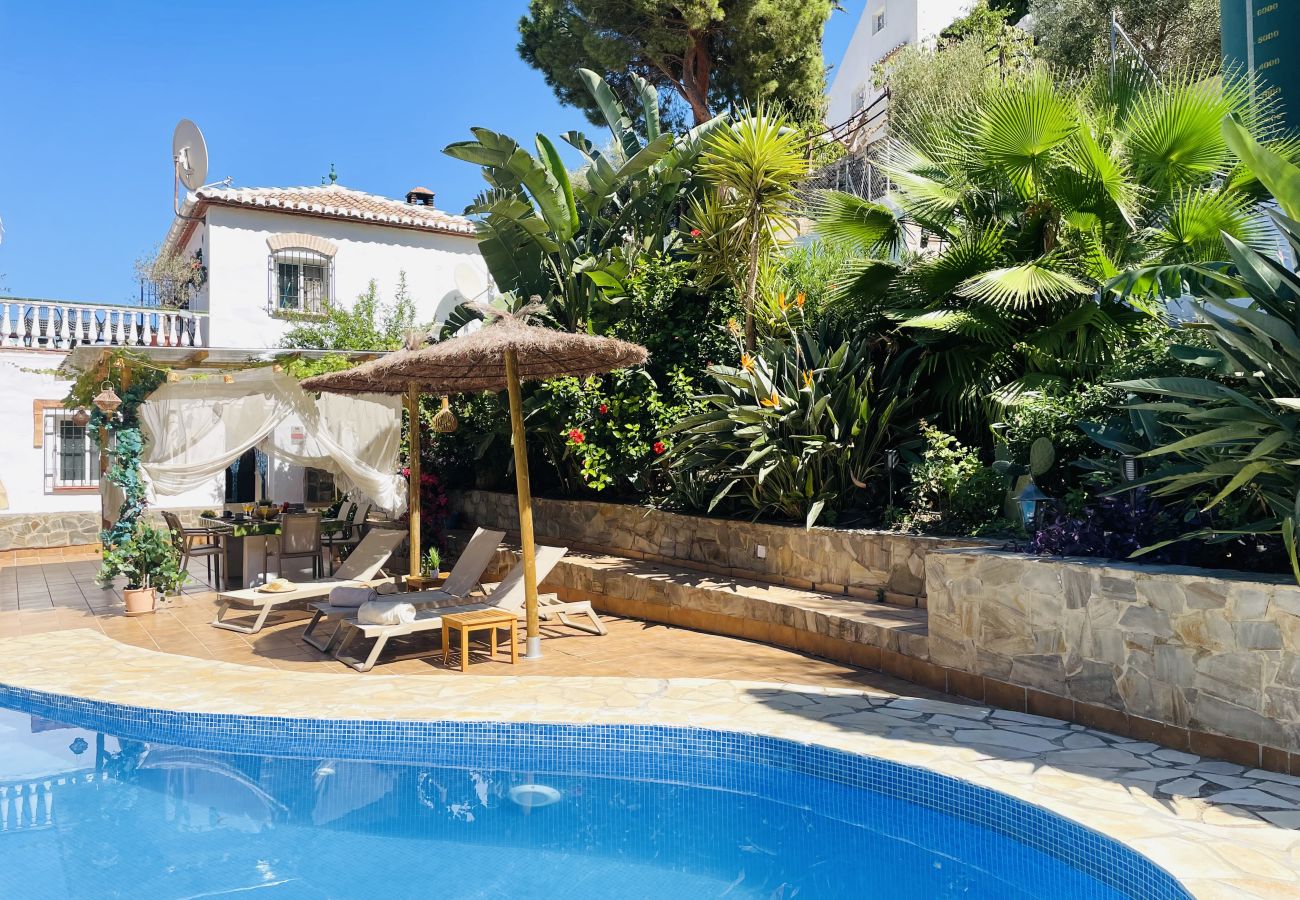 Villa en Torrox - Villa Jina con piscina by At Home Costa del Sol