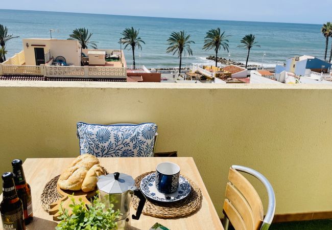 Apartamento en Algarrobo Costa - Albatros 3 by At Home Costa del Sol