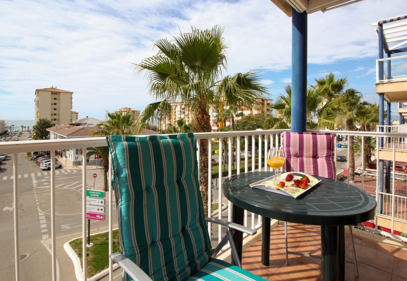 Apartamento en Torrox Costa - Lentiscares 213 by At Home Costa del Sol