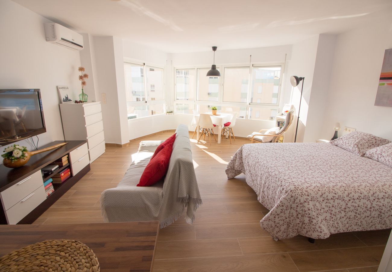 Estudio en Torrox - Madrid 810 by At Home Costa del Sol