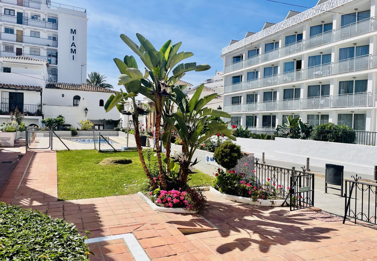 Ferienwohnung in Nerja - Apartamento Azure Burriana by At Home Costa del So