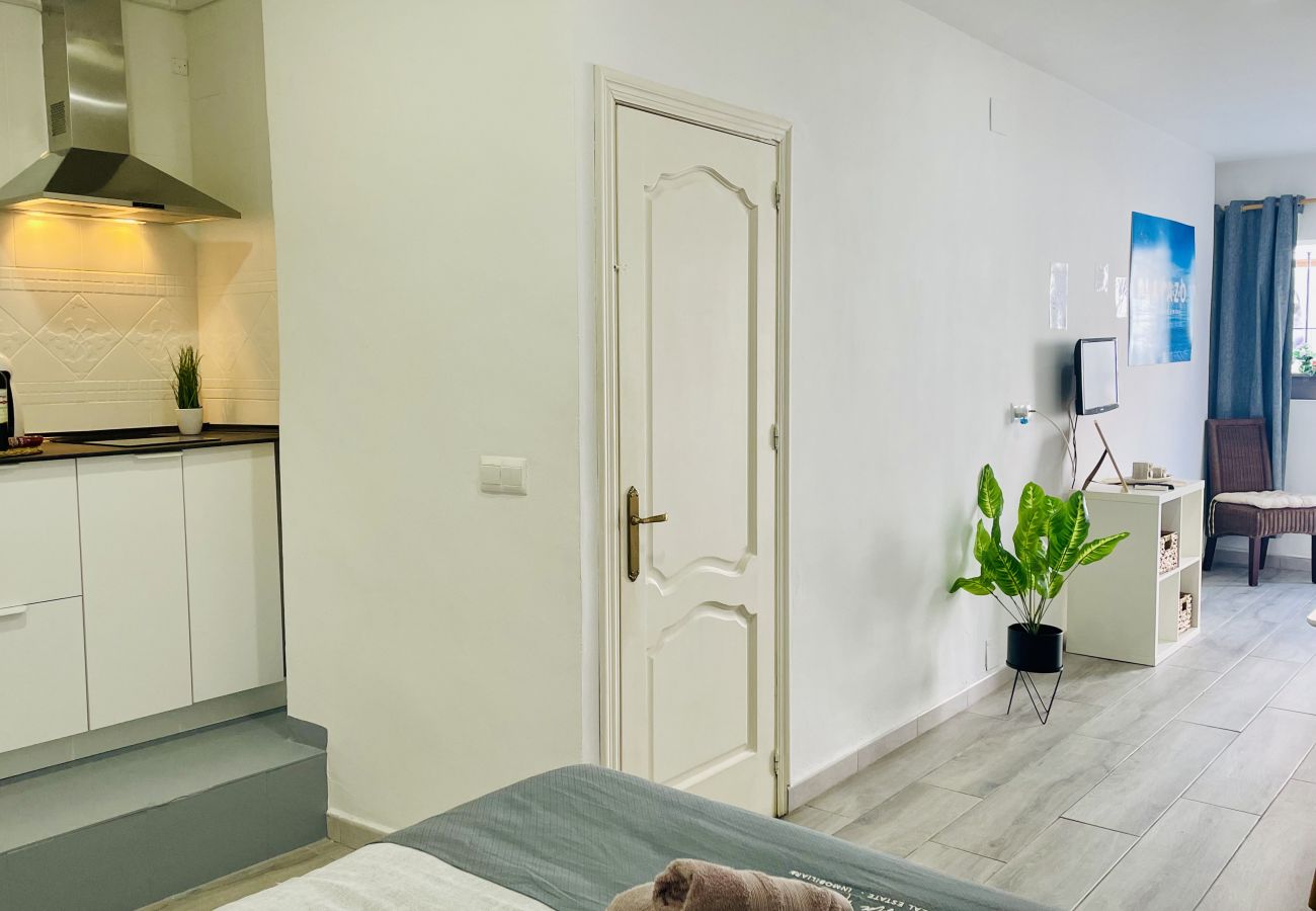 Studio in Nerja - Estudio Playazo Jimena by At Home Costa del Sol