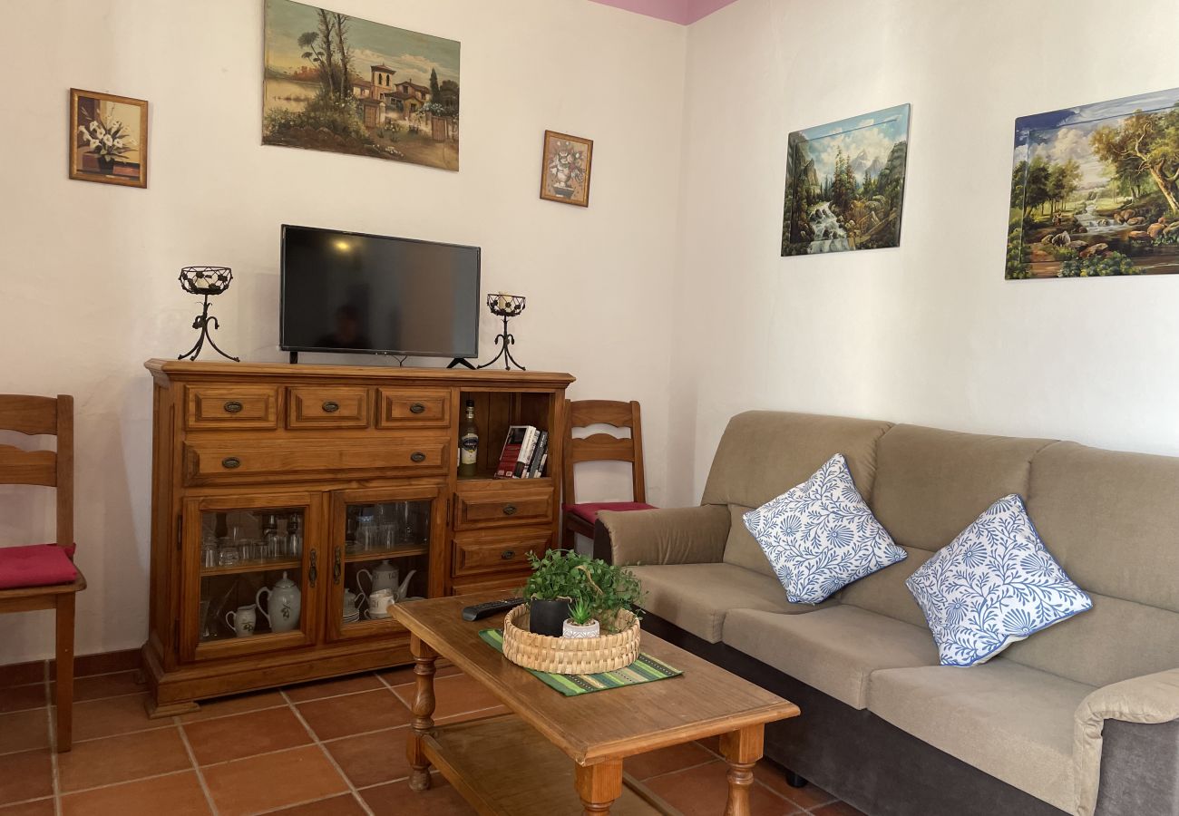 House in Maro - Casa Paquita con piscina privada en Maro By At Hom