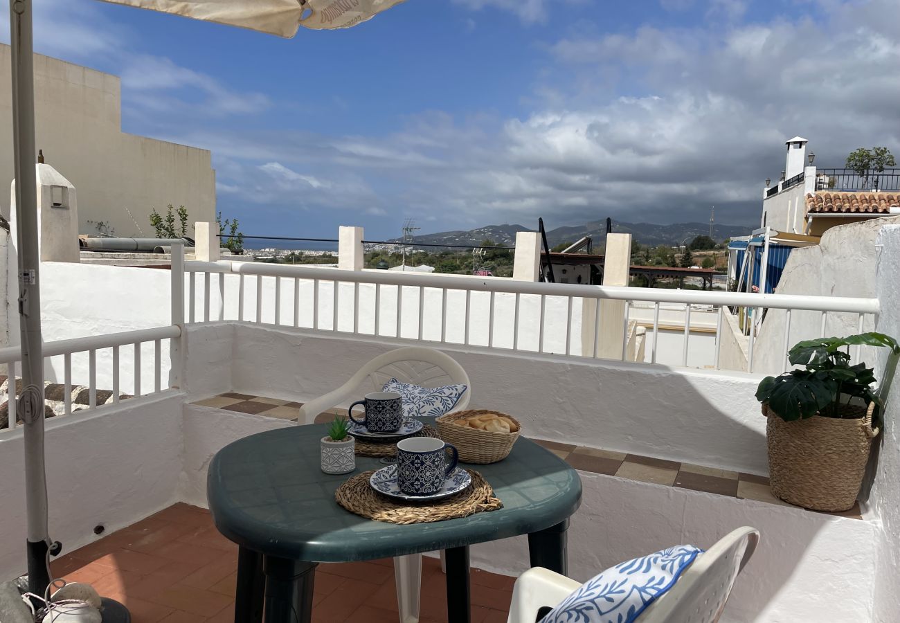 House in Maro - Casa Paquita con piscina privada en Maro By At Hom