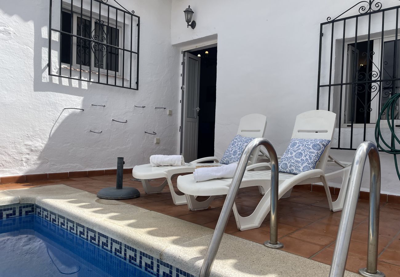 House in Maro - Casa Paquita con piscina privada en Maro By At Hom