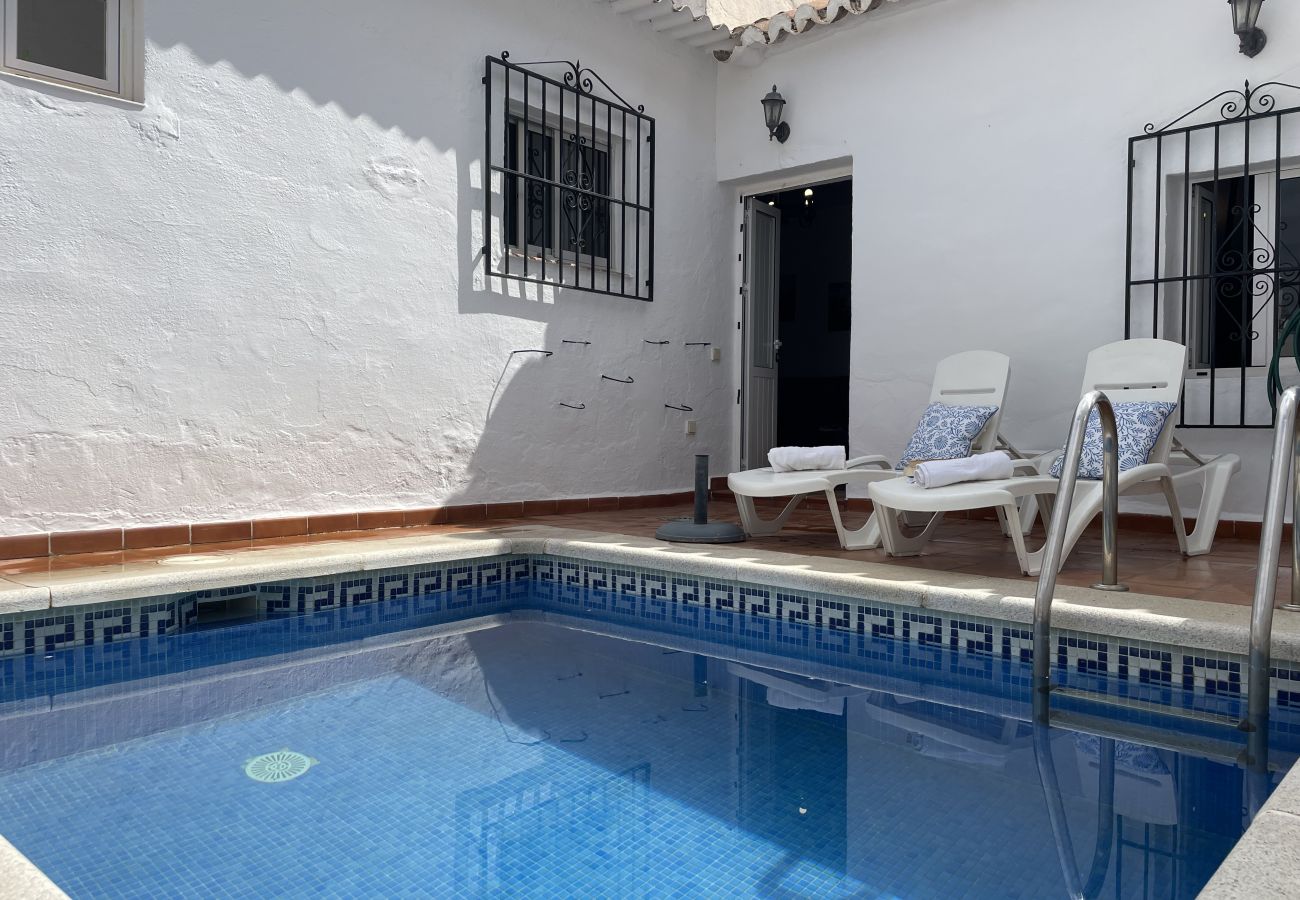 House in Maro - Casa Paquita con piscina privada en Maro By At Hom