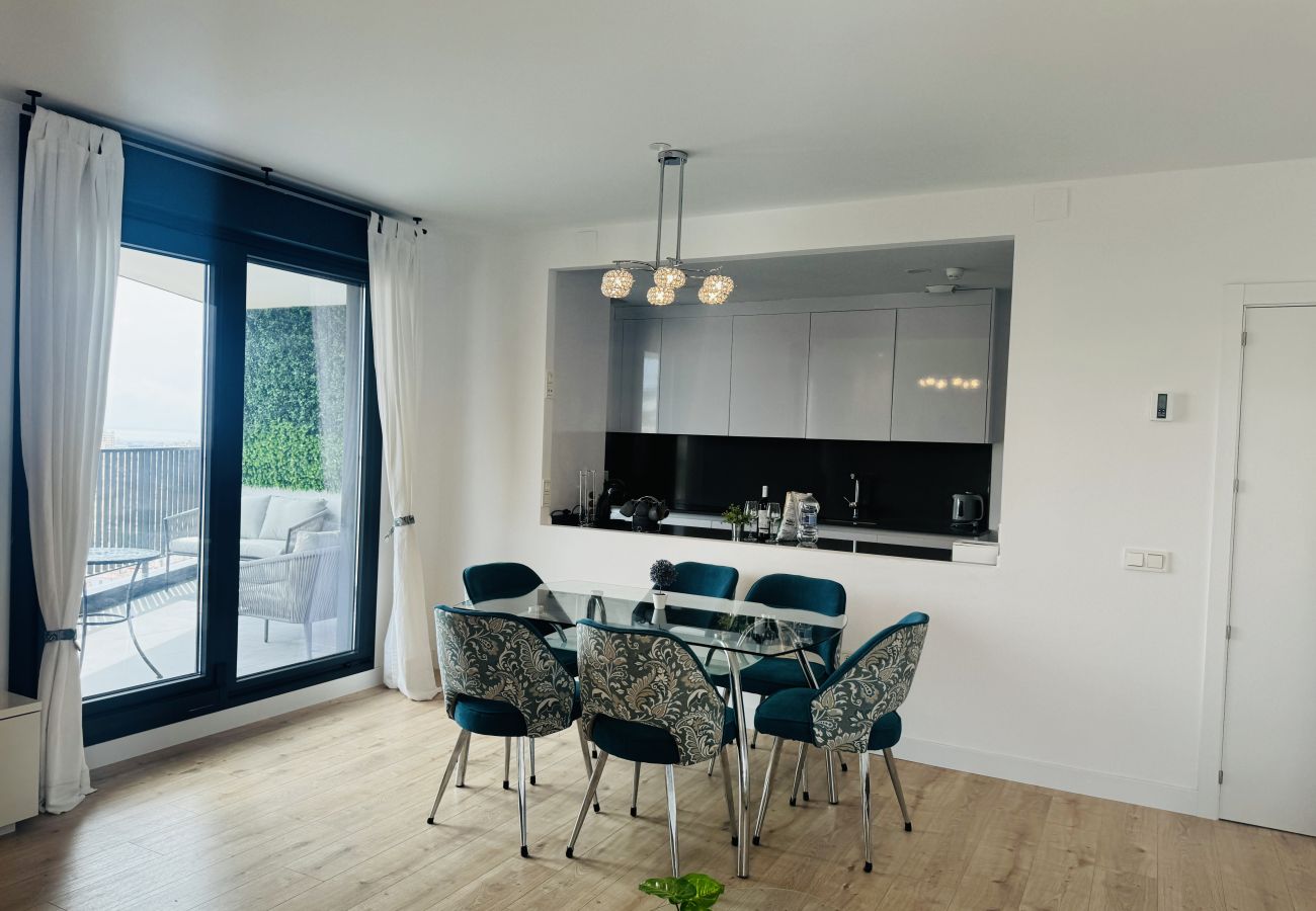 Apartment in Málaga - Piso en Torre Martirico en el centro de Malaga