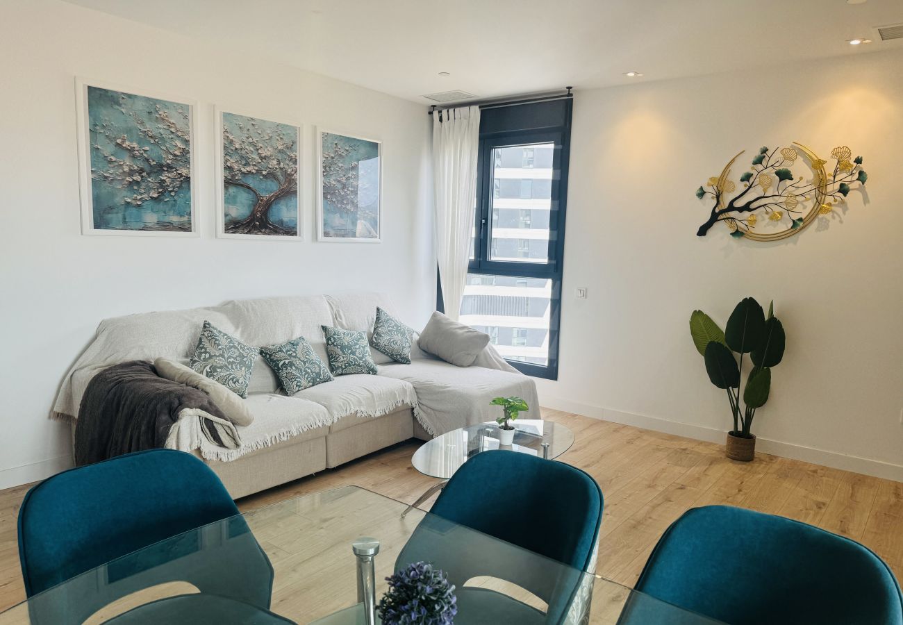 Apartment in Málaga - Piso en Torre Martirico en el centro de Malaga