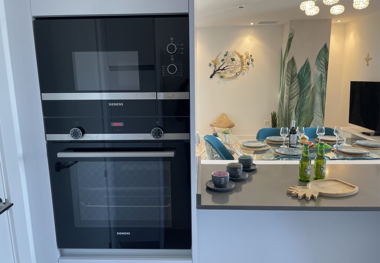 Apartment in Málaga - Piso en Torre Martirico en el centro de Malaga