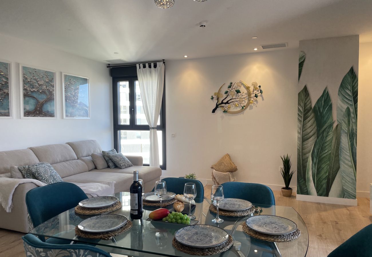 Apartment in Málaga - Piso en Torre Martirico en el centro de Malaga
