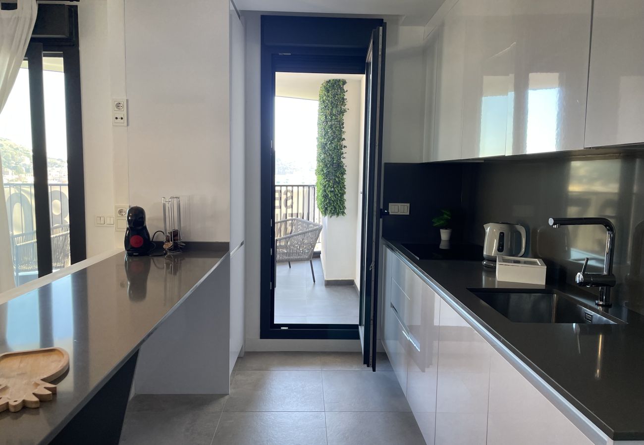 Apartment in Málaga - Piso en Torre Martirico en el centro de Malaga