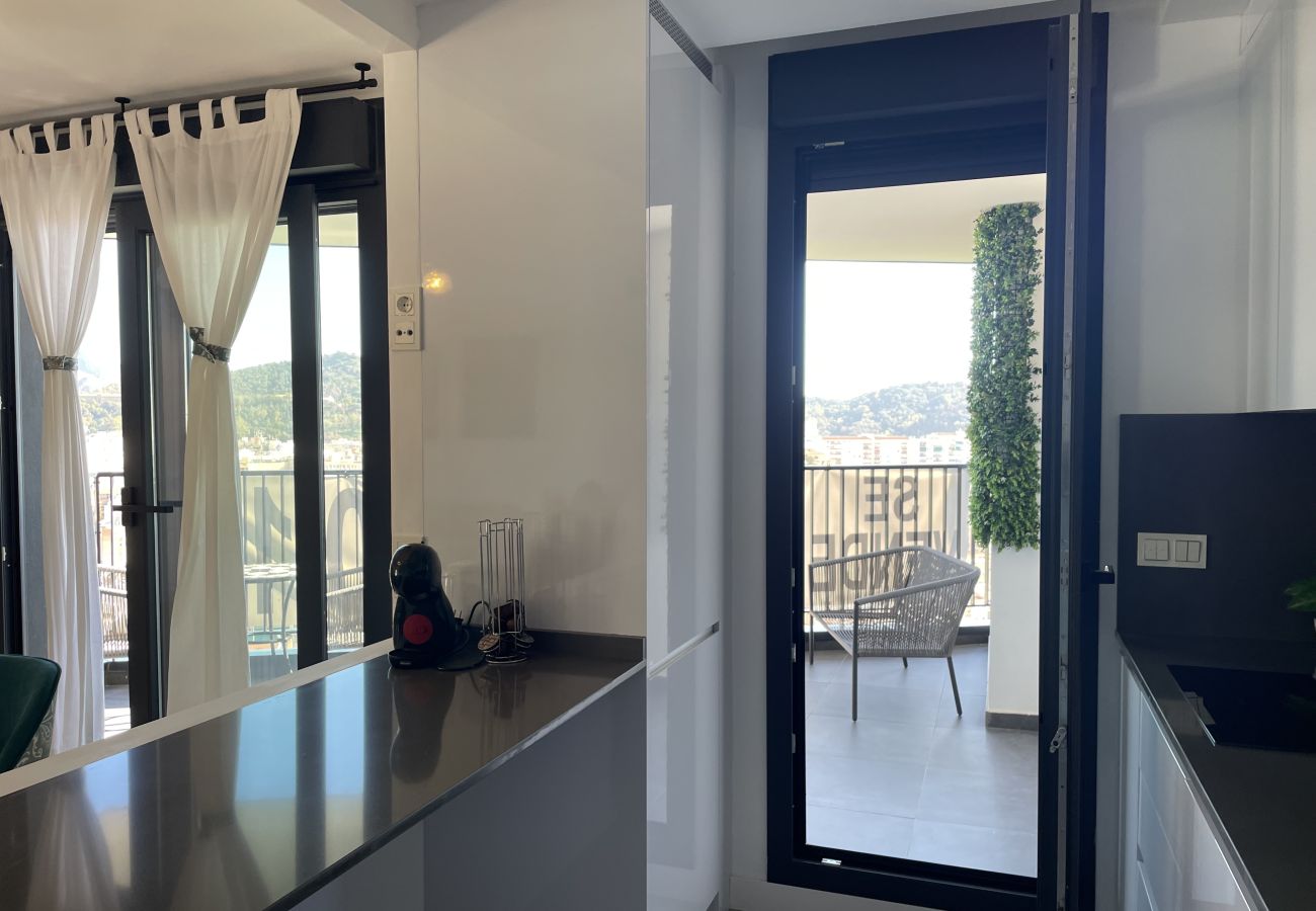 Apartment in Málaga - Piso en Torre Martirico en el centro de Malaga