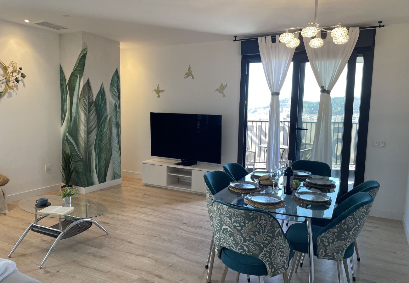 Apartment in Málaga - Piso en Torre Martirico en el centro de Malaga