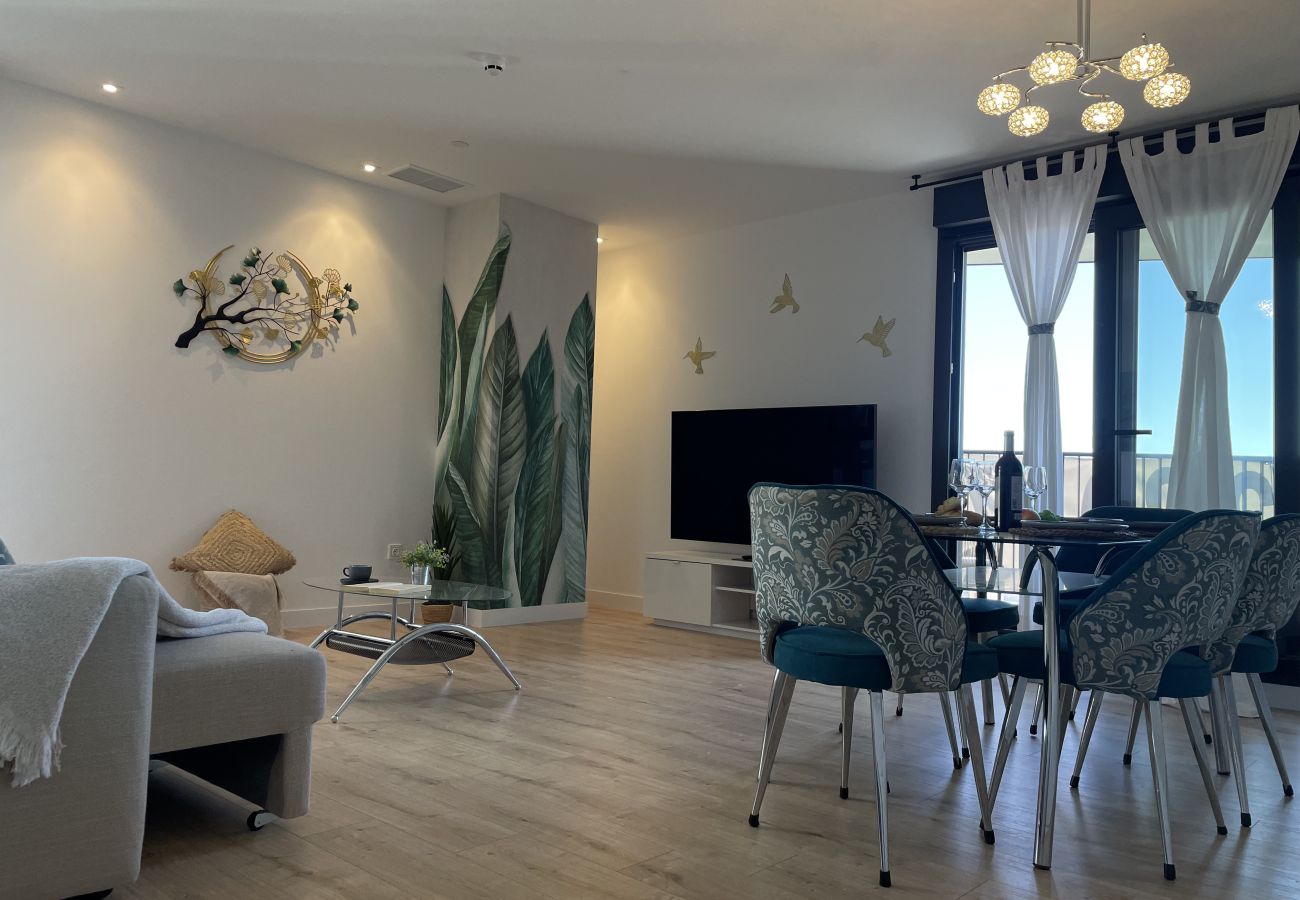 Apartment in Málaga - Piso en Torre Martirico en el centro de Malaga