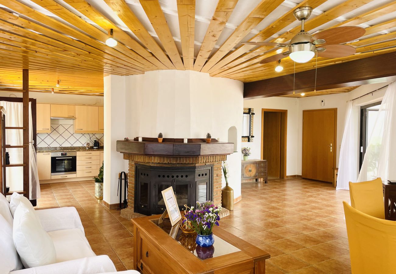 Cottage in Comares - Casa Rural Comares con piscina privada by At Home