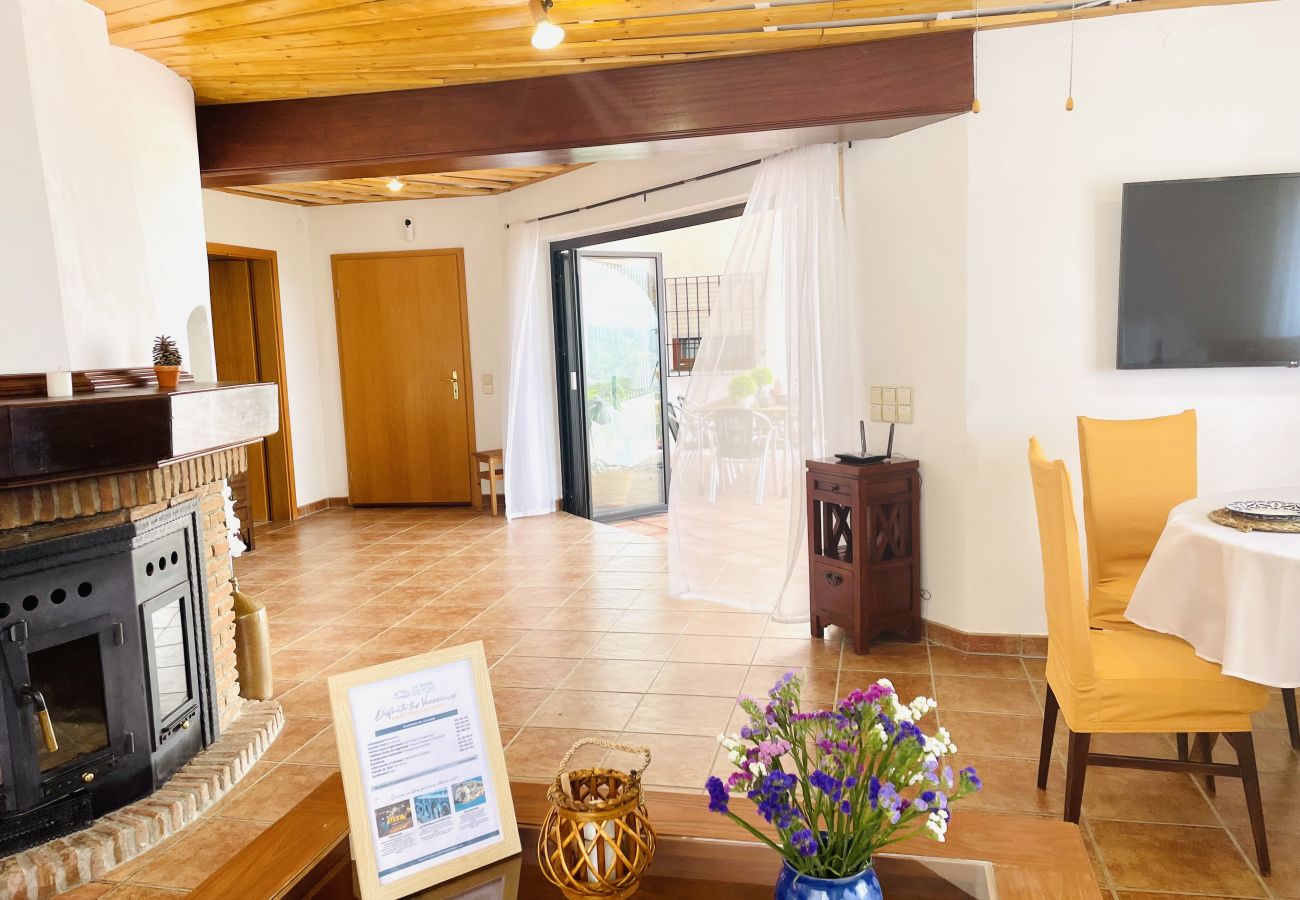 Cottage in Comares - Casa Rural Comares con piscina privada by At Home