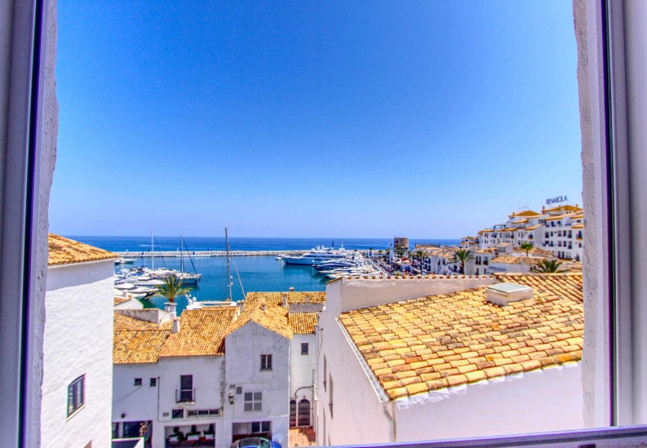 Appartement à Marbella - 1079 Puerto Banus Apartment with Marina View