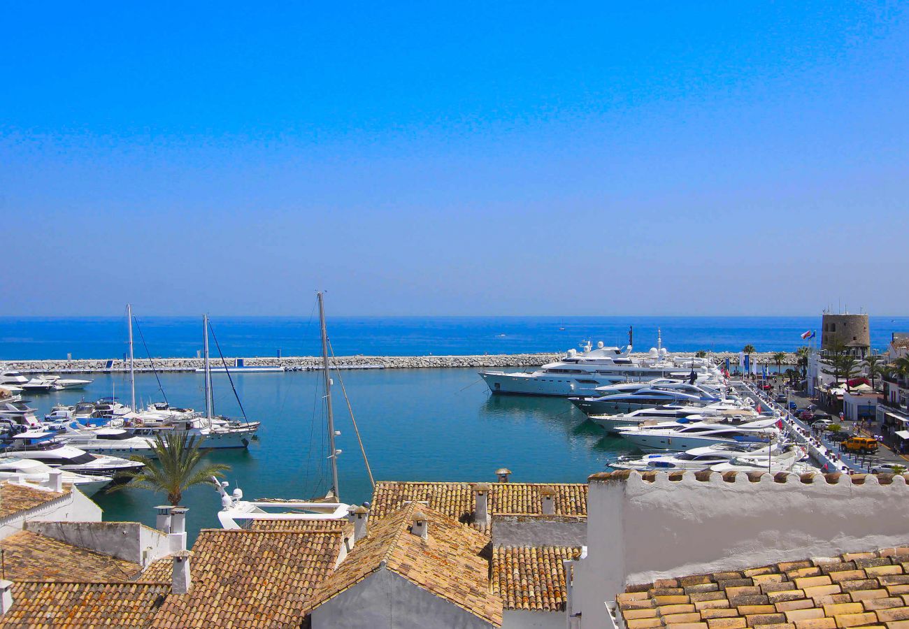 Appartement à Marbella - 1079 Puerto Banus Apartment with Marina View