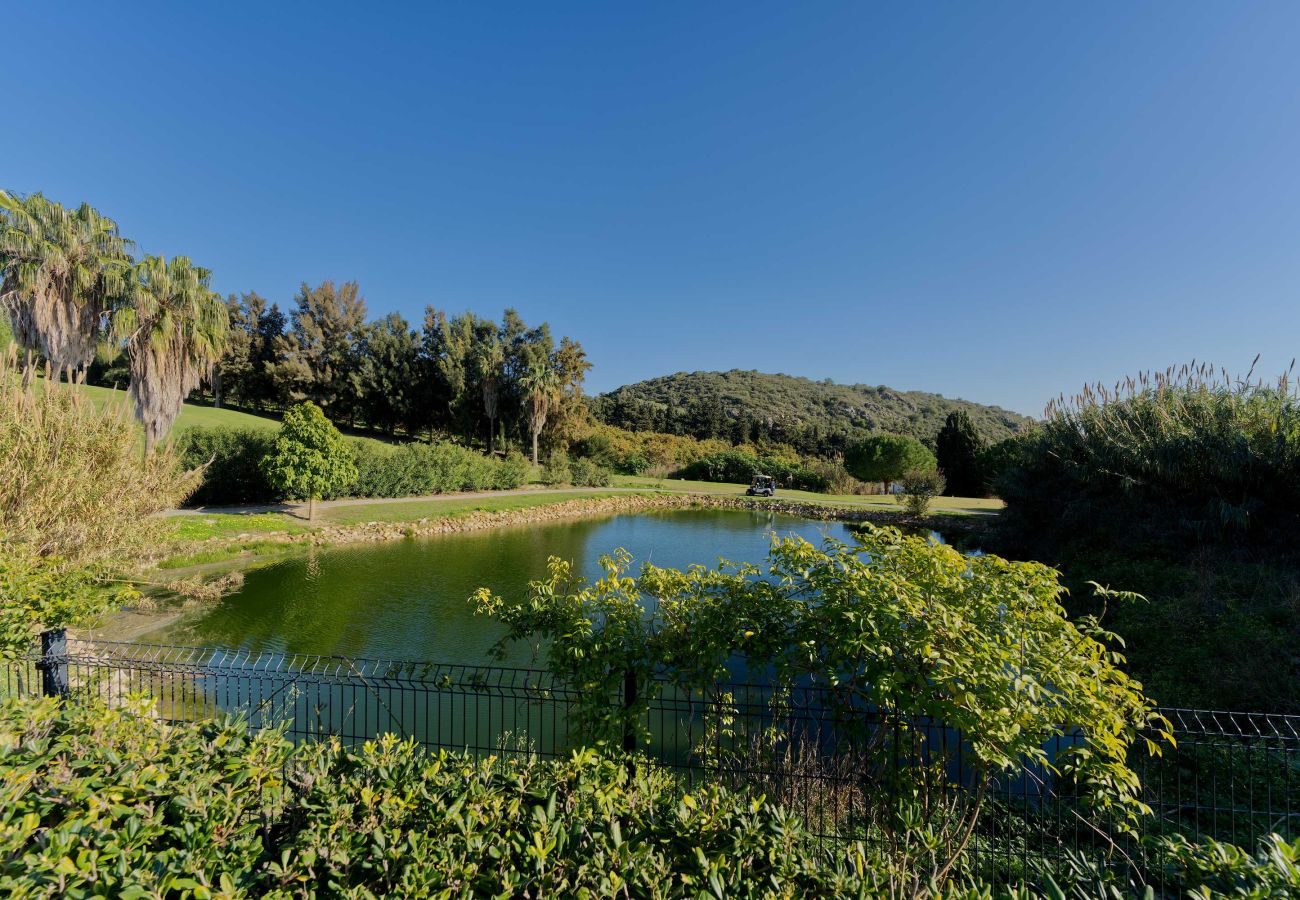 Appartement à Casares - 3019 Stunning Penthouse with Golf & Sea View