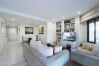 Appartamento a Marbella - 1104 Charming Beachfront Apartment on Golden Beach Appartamento a Marbella - 1104 Charming Beachfront Apartment on Golden Beach