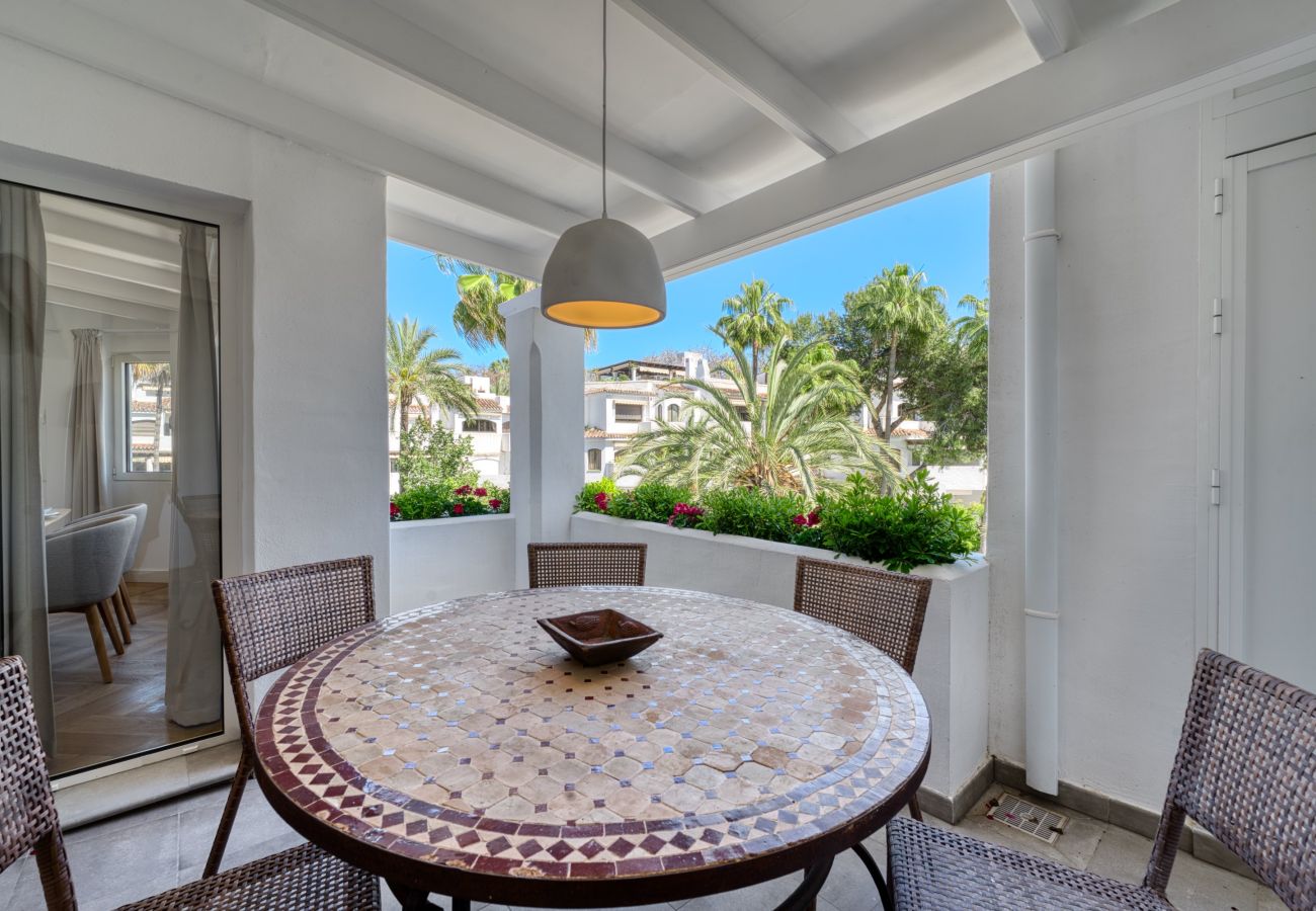 Appartamento a Marbella - 1081 Luxurious Beachfront Penthouse with Jacuzzi