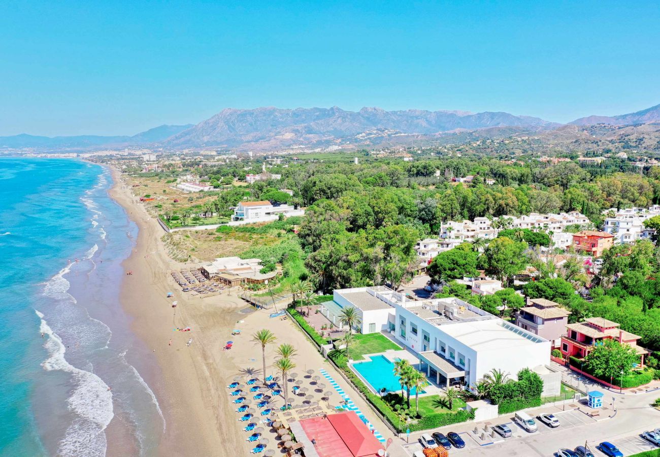 Appartamento a Marbella - 1081 Luxurious Beachfront Penthouse with Jacuzzi