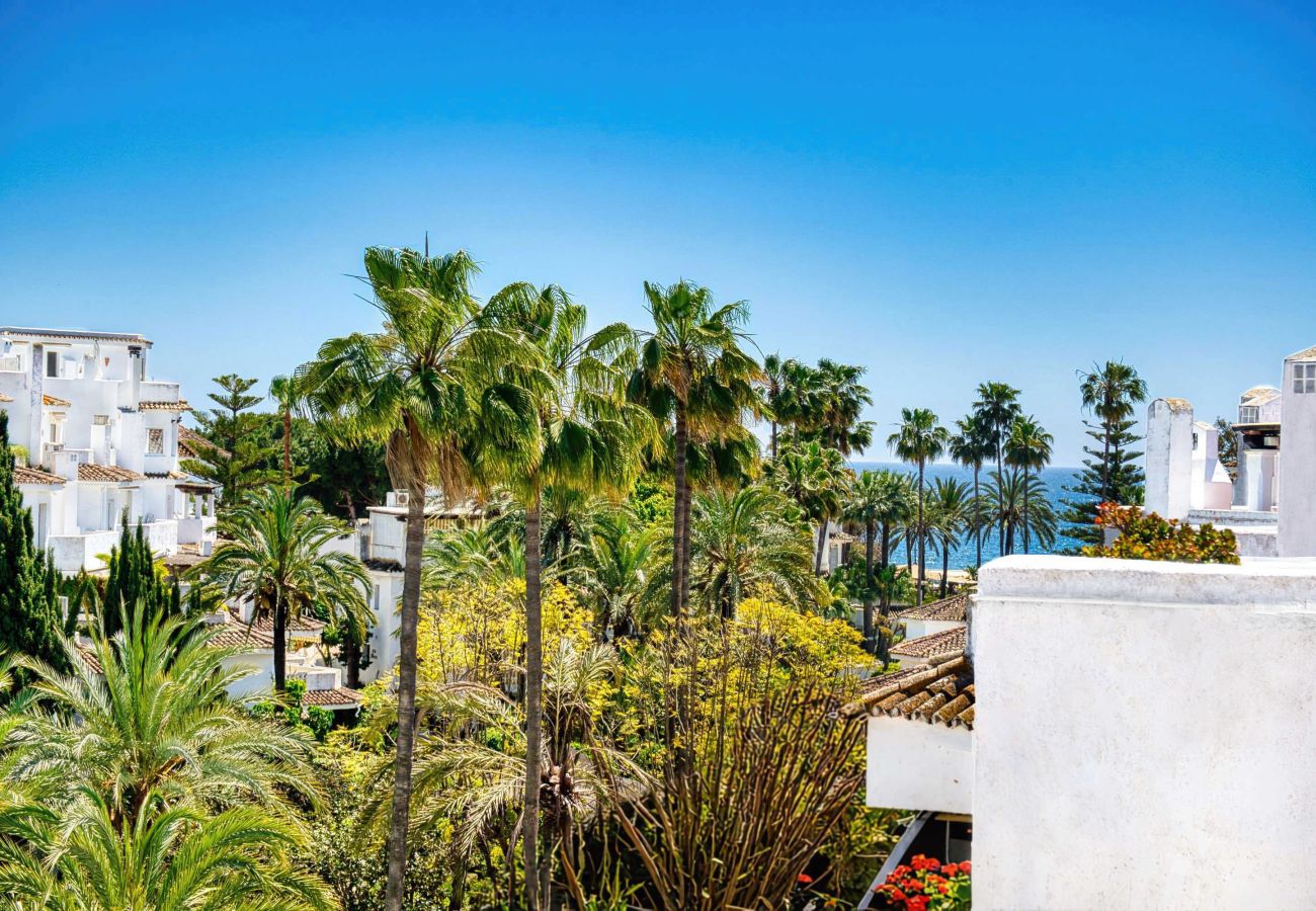Appartamento a Marbella - 1081 Luxurious Beachfront Penthouse with Jacuzzi