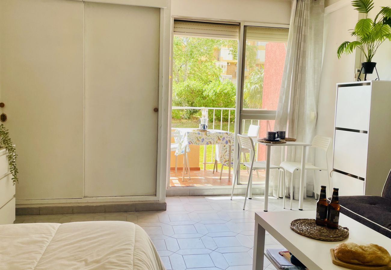 Studio a Arroyo de la Miel - Estudio Minerva Splash by At Home Costa del Sol