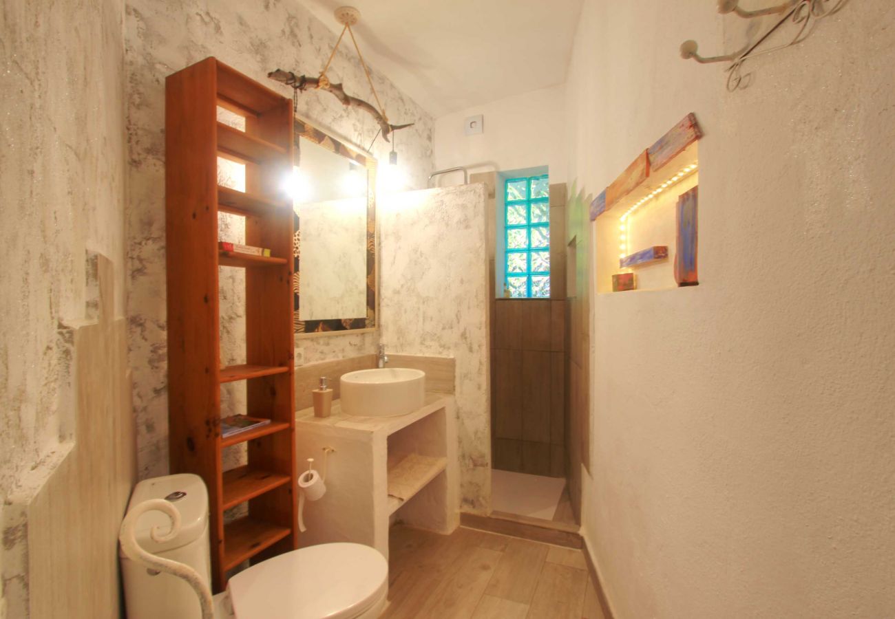 Villa em Marbella - 2042 Elegant Villa with Garden and Heated Pool
