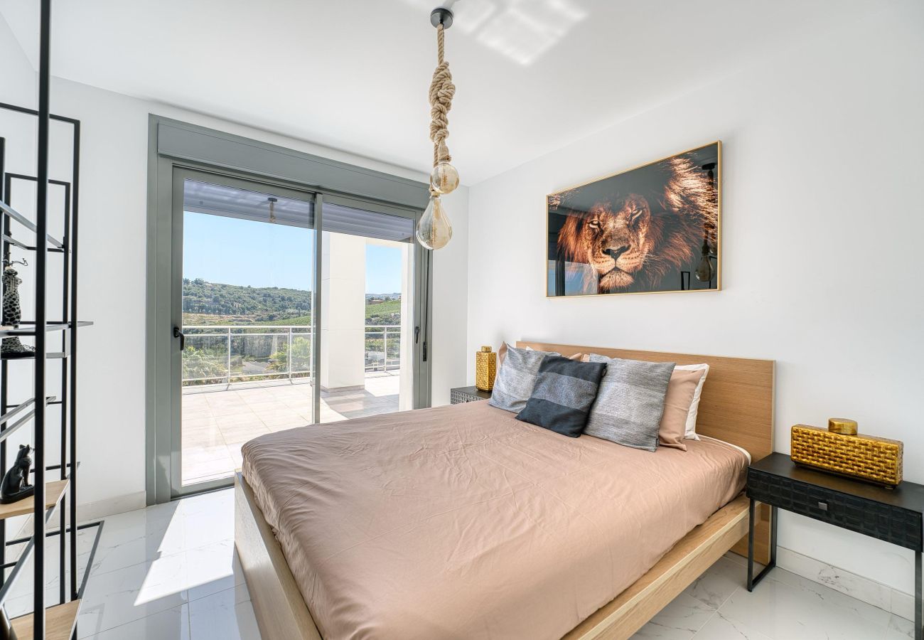 Apartamento em Casares - 3019 Stunning Penthouse with Golf & Sea View