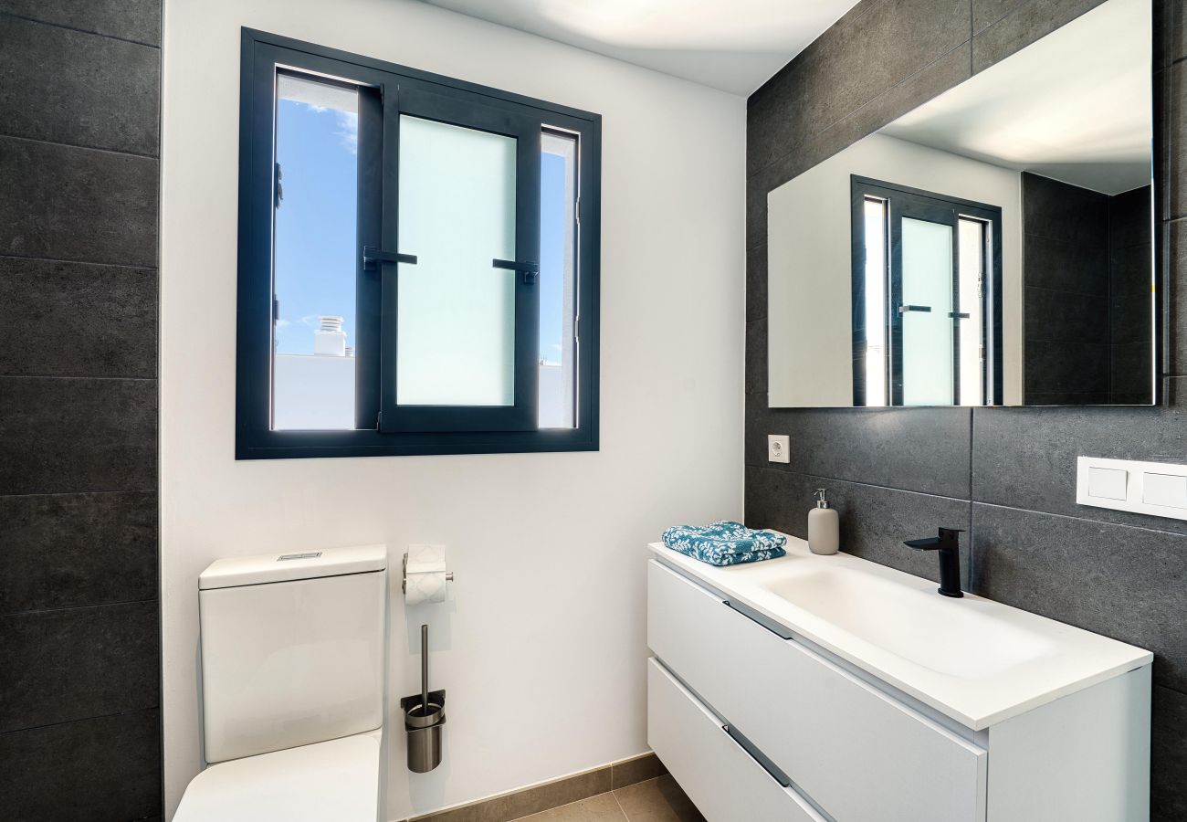 Casa geminada em Estepona - 3023 Modern Townhouse in Cancelada