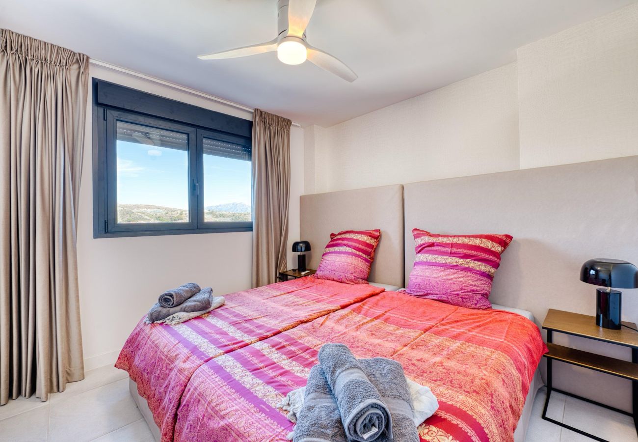 Apartamento em Estepona - 3020 Luxury Duplex with Stunning Africa & Gibralta