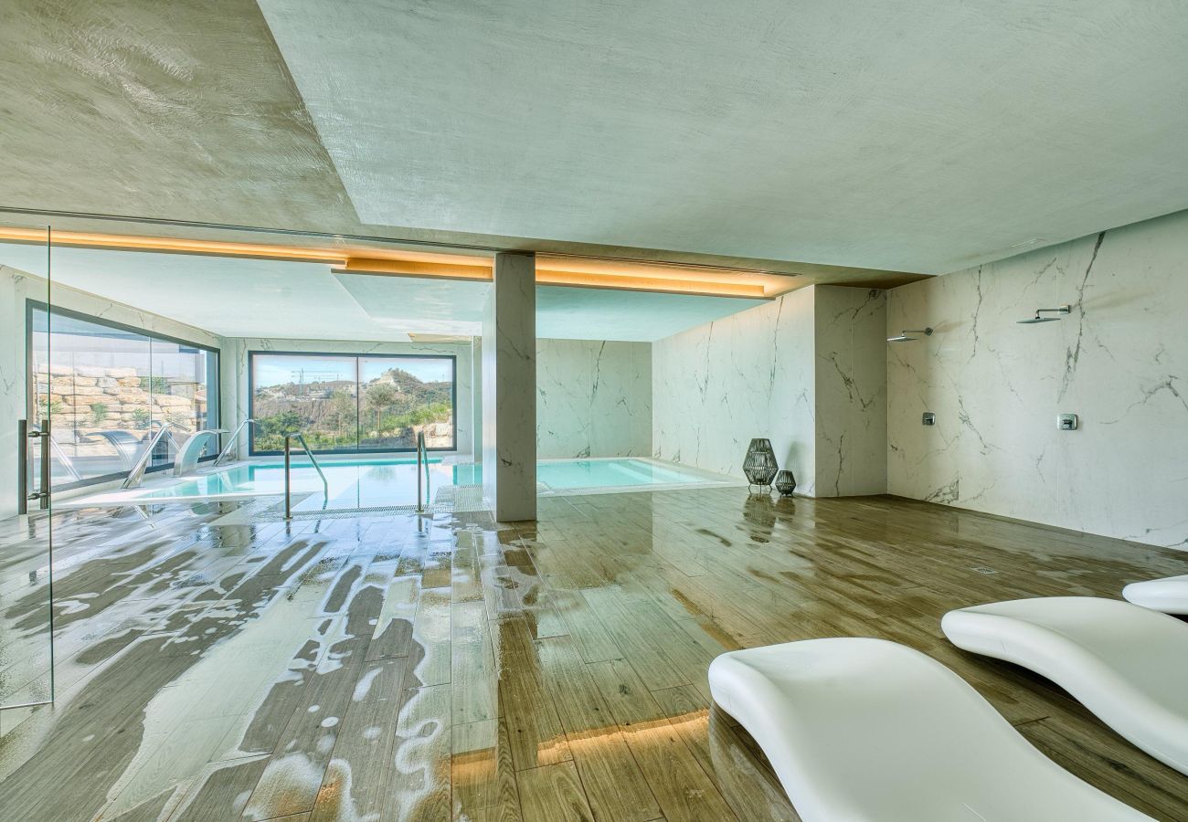 Apartamento em Estepona - 3020 Luxury Duplex with Stunning Africa & Gibralta